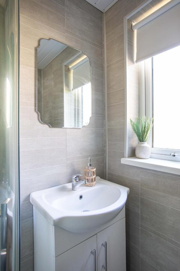 Fully Refurbished North Belfast Home Esterno foto